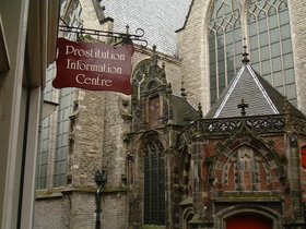 ../2000/05/20-amsterdam-NLD-prostitution-center.jpg