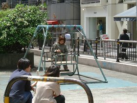 ../2001/05/07-1211-lunch-swing-JPN-harajuku-tokyo.jpg