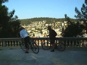 ../2001/11/3-nice-FRA-park-bikes.jpg