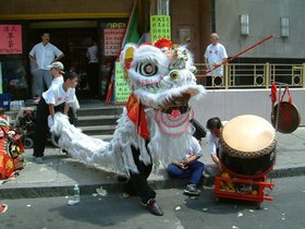 ../2002/08/04-chinatown-china-town-dragon.jpg
