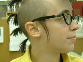 ../2002/08/26-davis_sq-sissy-mohawk.jpg