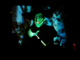 ../2002/08/26-davis_sq-wizard_of_oz.jpg