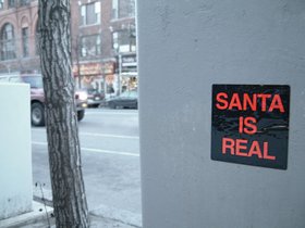 ../2002/12/22-graffiti-central_sq-MA-santa-is-real.jpg