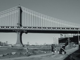 ../2003/08/24-brooklyn-NY-dumbo-manhattan-bridge.jpg