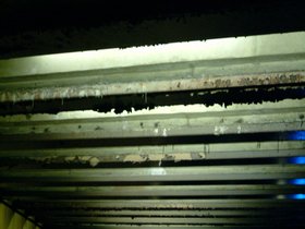 ../2003/10/01-0028-paint-mass-halloween-ny-subway-critical.jpg