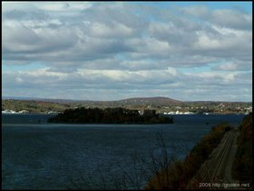 25-breakneck-NY-bannerman-castle.jpg