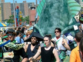 ../2007/06/23-brooklyn-NY-mermaid_parade-parade_7.jpg