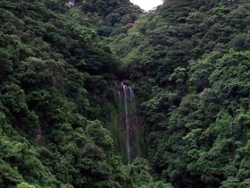 ../2007/08/07-1041-wufengchi-TWN-falls.jpg
