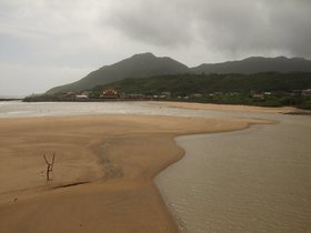 ../2007/08/08-fulong-TWN-beach.jpg