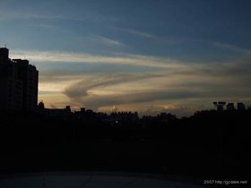 ../2007/08/08-taoyuan-TWN-sunset.jpg