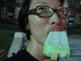 24-2143-cambridge-MA-night-nora-lips-frozen-popsicle.jpg