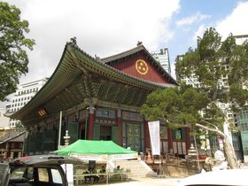 ../2012/07/29-1119-jogyesa-KOR-temple-seoul.jpg
