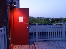 ../2014/05/17-2116-building.jpg