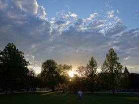 18-2025-cloud-sunset.jpg