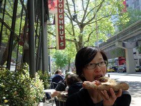 22-1603-seattle-WA-pizza-nora.jpg