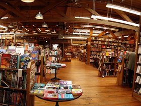 25-1506-seattle-WA-store.jpg