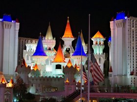 ../2015/11/20-1816-las_vegas-NV-the_strip.jpg