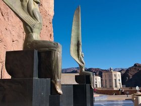 ../2015/11/22-1014-lake_mead-NV-hoover_dam.jpg