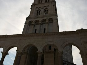 ../2016/05/23-0746-HRV-diocletian_palace-split.jpg