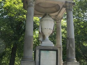 ../2016/06/04-0957-cemetery-mt_auburn-MA.jpg