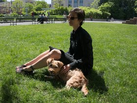 ../2017/05/20-1417-nora-dog-casper.jpg