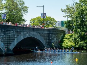 ../2019/06/09-1156-boat-dragon.jpg