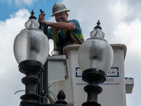 10-1207-street-worker.jpg
