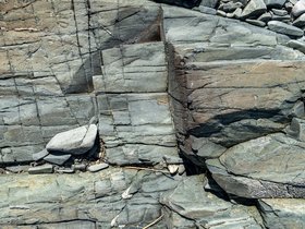 09-1000-portland_ME-ME-rocks.jpg