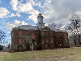 ../2024/01/13-1520-waltham-MA-building-abandoned.jpg