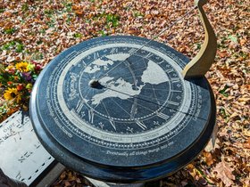 ../2024/10/26-1508-autumn-cemetery-mt_auburn-MA-sundial.jpg